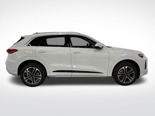 2025 Audi Q5 2.0T quattro Premium