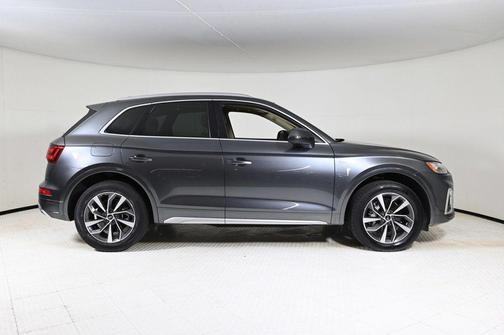 2022 Audi Q5 45 S line Premium Plus