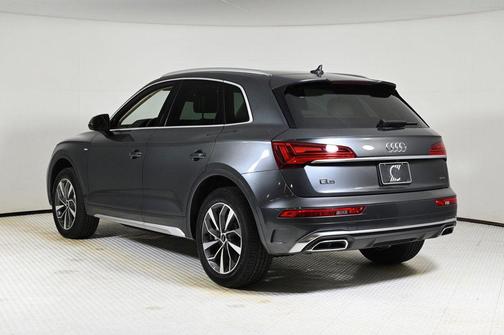 2022 Audi Q5 45 S line Premium Plus
