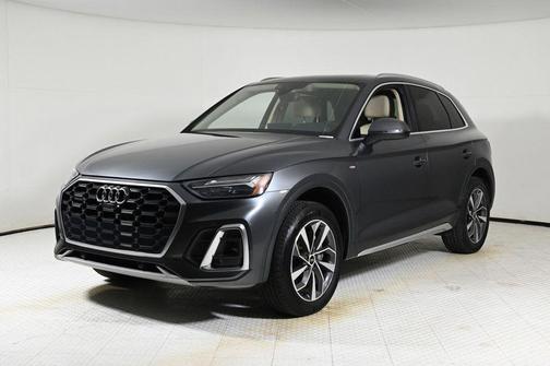 2022 Audi Q5 45 S line Premium Plus