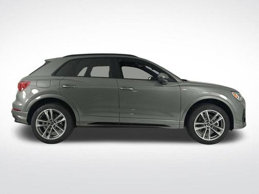 2025 Audi Q3 45 S line Premium