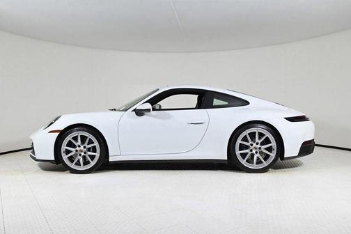 2025 Porsche 911 Carrera