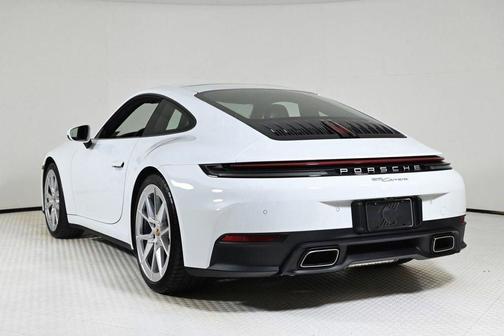 2025 Porsche 911 Carrera