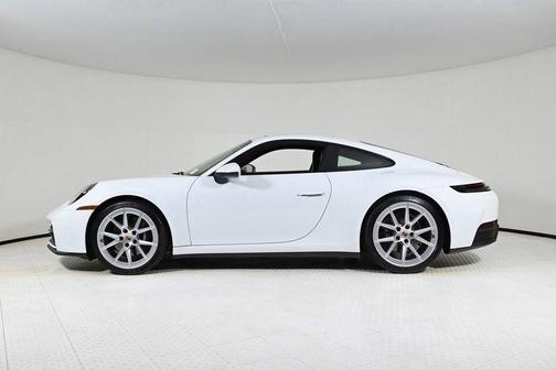 2025 Porsche 911 Carrera