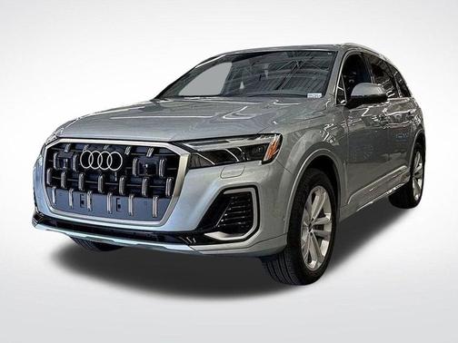 2025 Audi Q7 45 Premium Plus