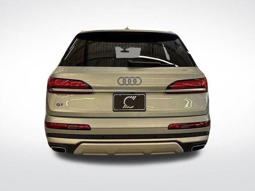 2025 Audi Q7 45 Premium Plus