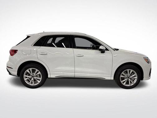 2025 Audi Q3 45 S line Premium