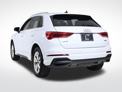 2024 Audi Q3 45 S line Premium