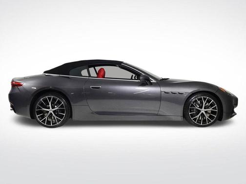 2026 Maserati GranCabrio 