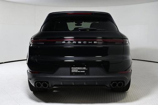 2024 Porsche Cayenne Base