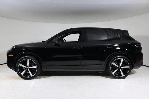 2024 Porsche Cayenne Base