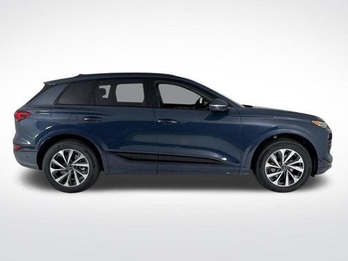 2025 Audi Q6 e-tron Premium