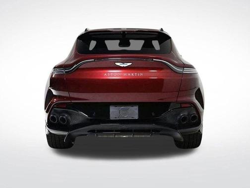 2025 Aston Martin DBX 707