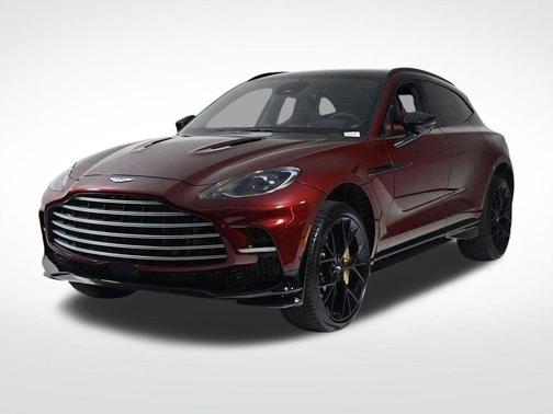 2025 Aston Martin DBX 707
