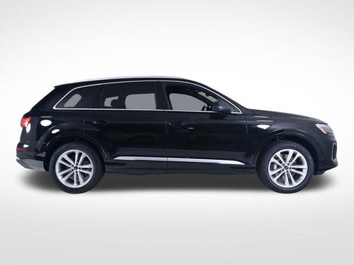 2026 Audi Q7 45 Premium Plus