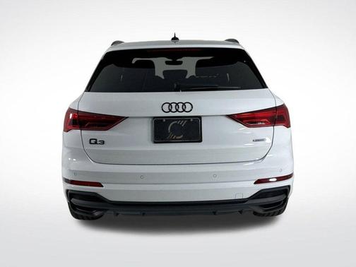 2025 Audi Q3 45 S line Premium