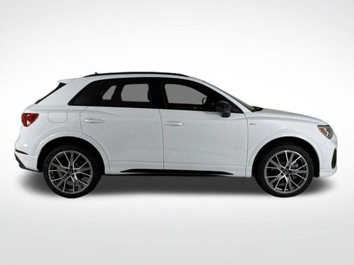 2025 Audi Q3 45 S line Premium