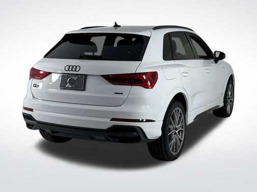 2025 Audi Q3 45 S line Premium