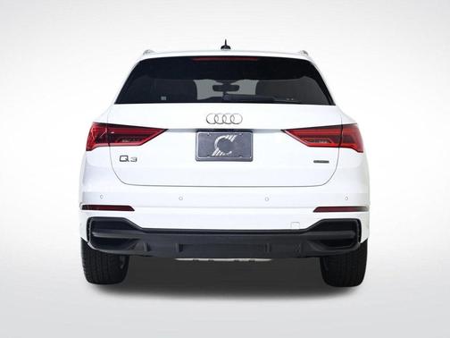 2025 Audi Q3 45 S line Premium