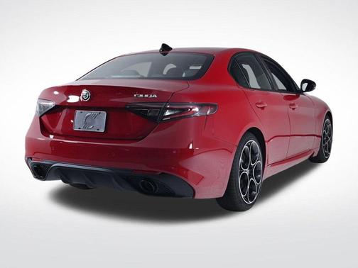2025 Alfa Romeo Giulia Base