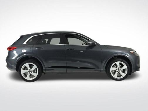 2025 Audi Q5 2.0T quattro Premium