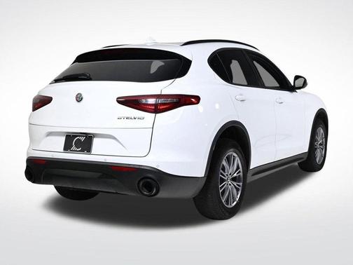 2022 Alfa Romeo Stelvio Sprint
