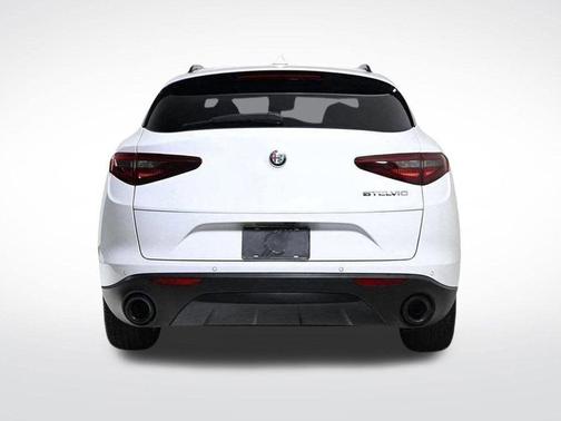 2022 Alfa Romeo Stelvio Sprint