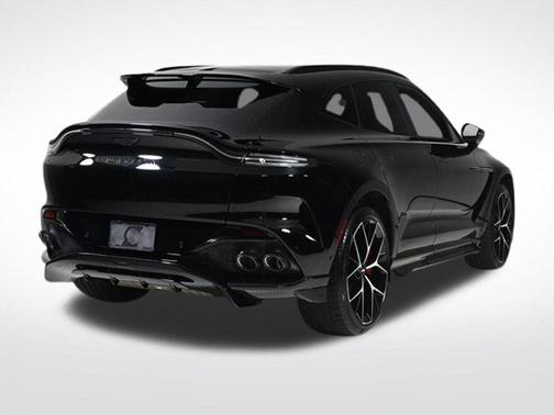 2025 Aston Martin DBX 707