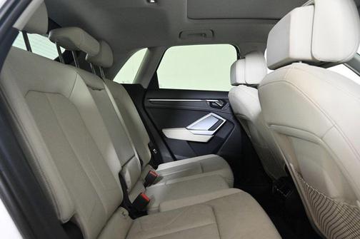2022 Audi Q3 45 S line Premium