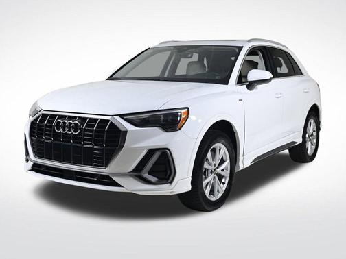 2022 Audi Q3 45 S line Premium