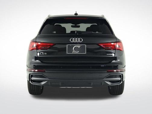 2025 Audi Q3 45 S line Premium
