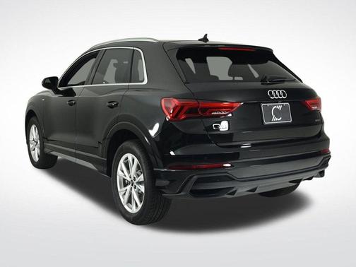 2025 Audi Q3 45 S line Premium