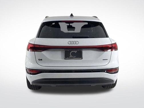 2025 Audi Q6 e-tron Premium