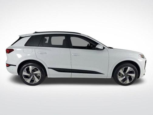 2025 Audi Q6 e-tron Premium