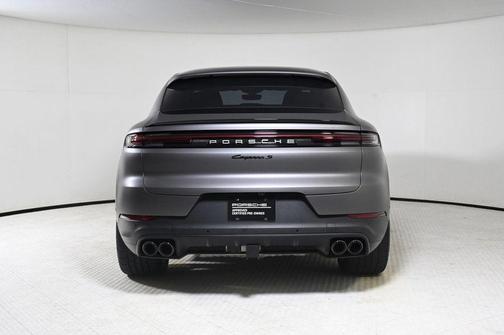 2024 Porsche Cayenne S