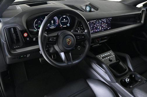 2024 Porsche Cayenne S