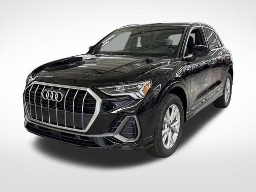 2025 Audi Q3 45 S line Premium