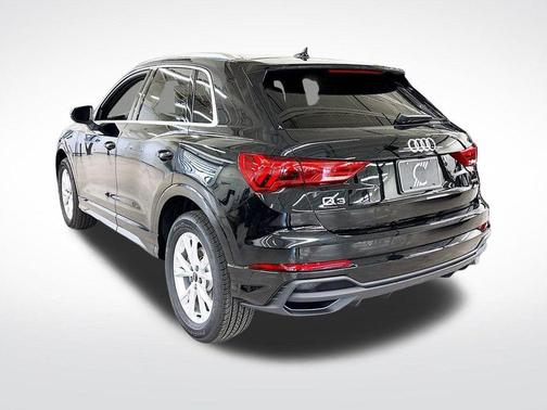 2025 Audi Q3 45 S line Premium