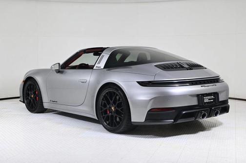 2025 Porsche 911 Targa 4 GTS