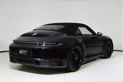 2024 Porsche 911 Carrera GTS