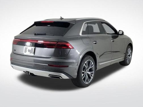 2025 Audi Q8 Premium Plus