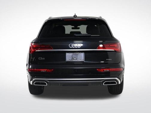 2023 Audi Q5 45 S line quattro Premium