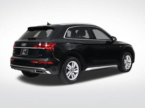 2023 Audi Q5 45 S line quattro Premium