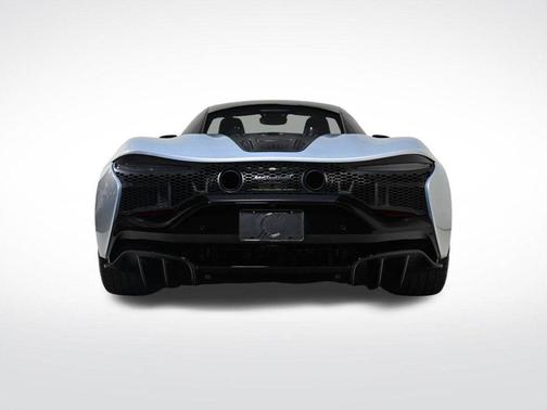 2023 McLaren Artura TechLux
