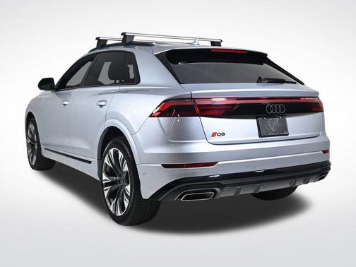2025 Audi Q8 Premium Plus