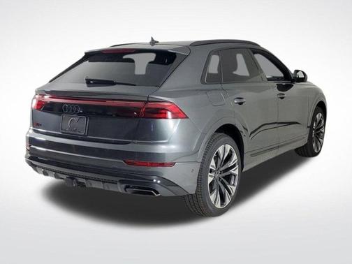 2025 Audi Q8 Premium Plus