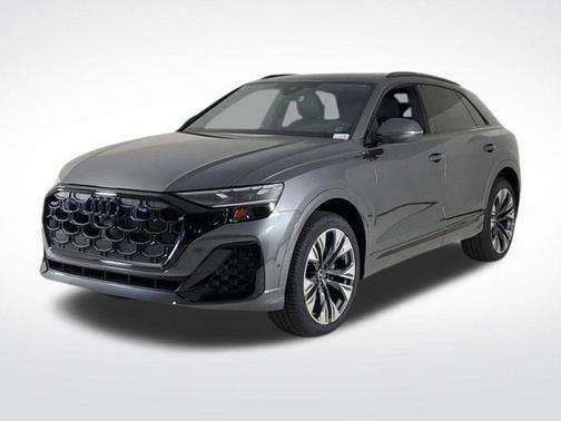 2025 Audi Q8 Premium Plus