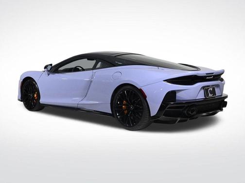 2023 McLaren GT Base