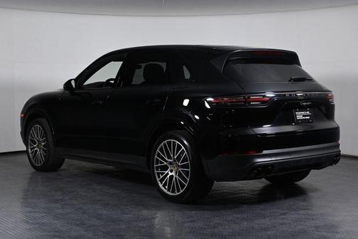 Black 2023 Porsche Cayenne Platinum Edition
