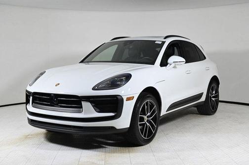 2024 Porsche Macan Base